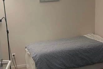 Möblerat rum uthyres till kvinna