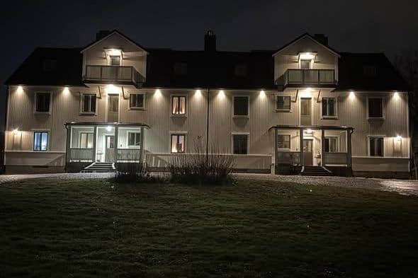 2 rok med förstahandskontrakt i Hjärsta