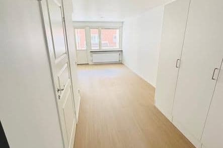 Nyrenoverad 1:a med balkong i Örebro