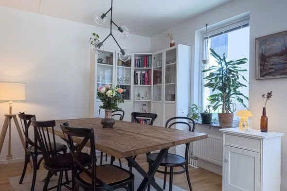 Ljus 2:a i Ormesta med parkering